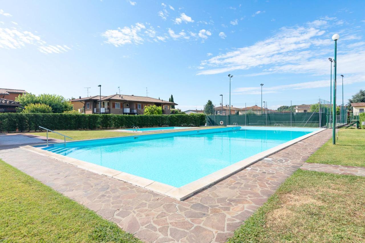 Borgo Adige 12 Apartment By Wonderful Italy Padenghe sul Garda Esterno foto